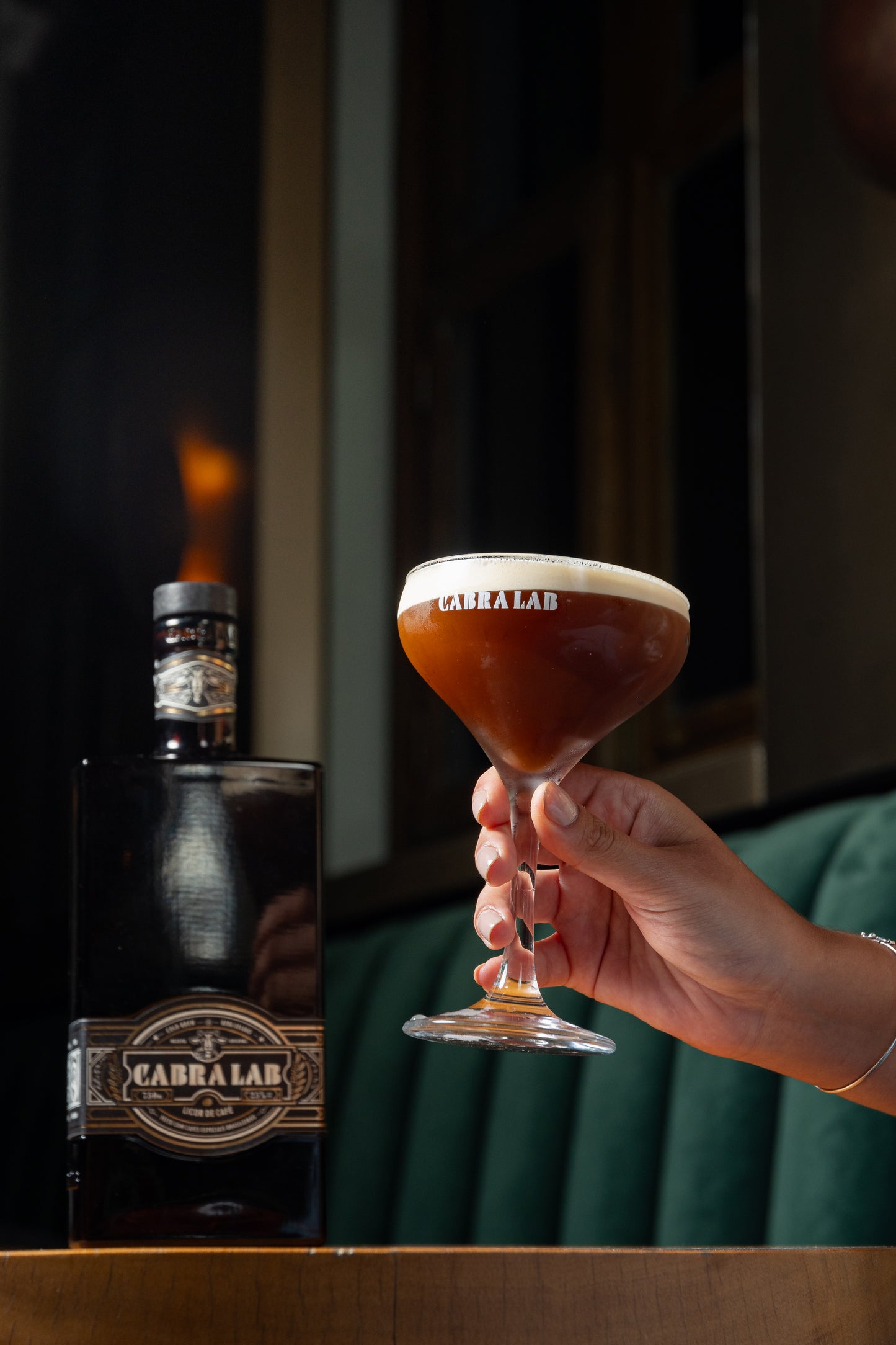 Licor de Café Cabra Lab + Taça Coupé Espresso Martini